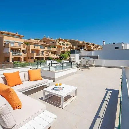 Golf-Front Villa Private Pool Sleeps 8 Apartment *