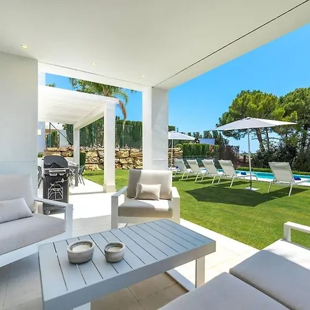 Apartment Golf-Front Villa Private Pool Sleeps 8 *