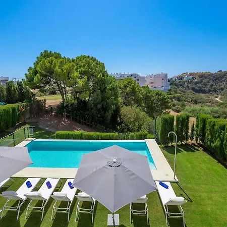 Golf-Front Villa Private Pool Sleeps 8 Apartment